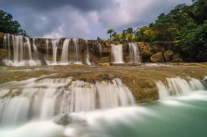 Curug Dengdeng, Menyelami Keindahan Alam dan Legenda di Tasikmalaya